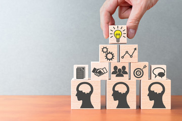 48岁如何配置保险？