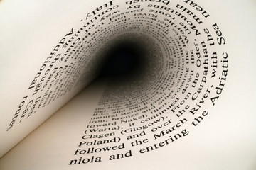 最近同学合伙想开个小店 网店也行 实体店也行 给点关于开店方面的策划 关于卖服装